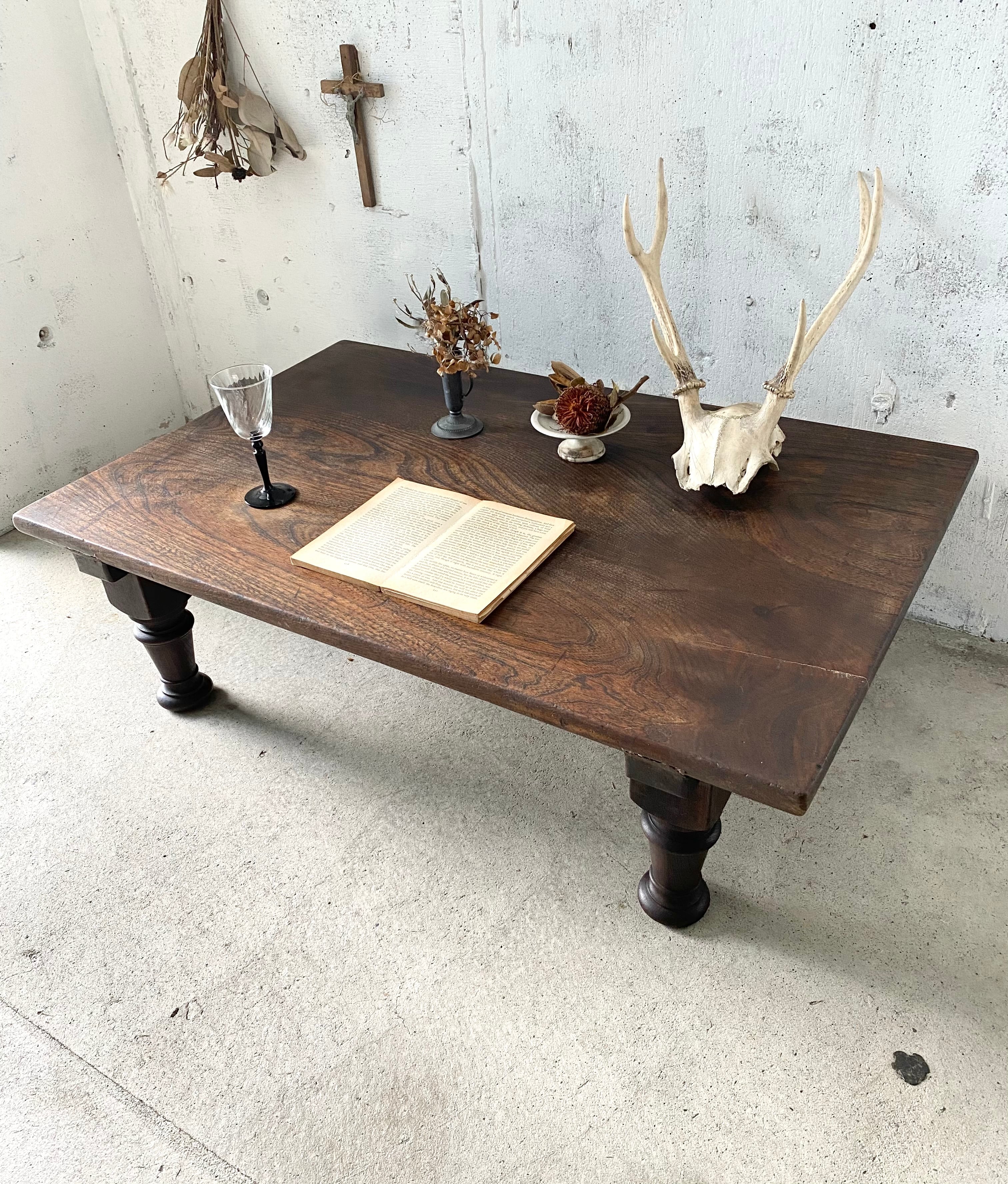 ろくろ脚のローテーブル[古家具] | giraffes craft