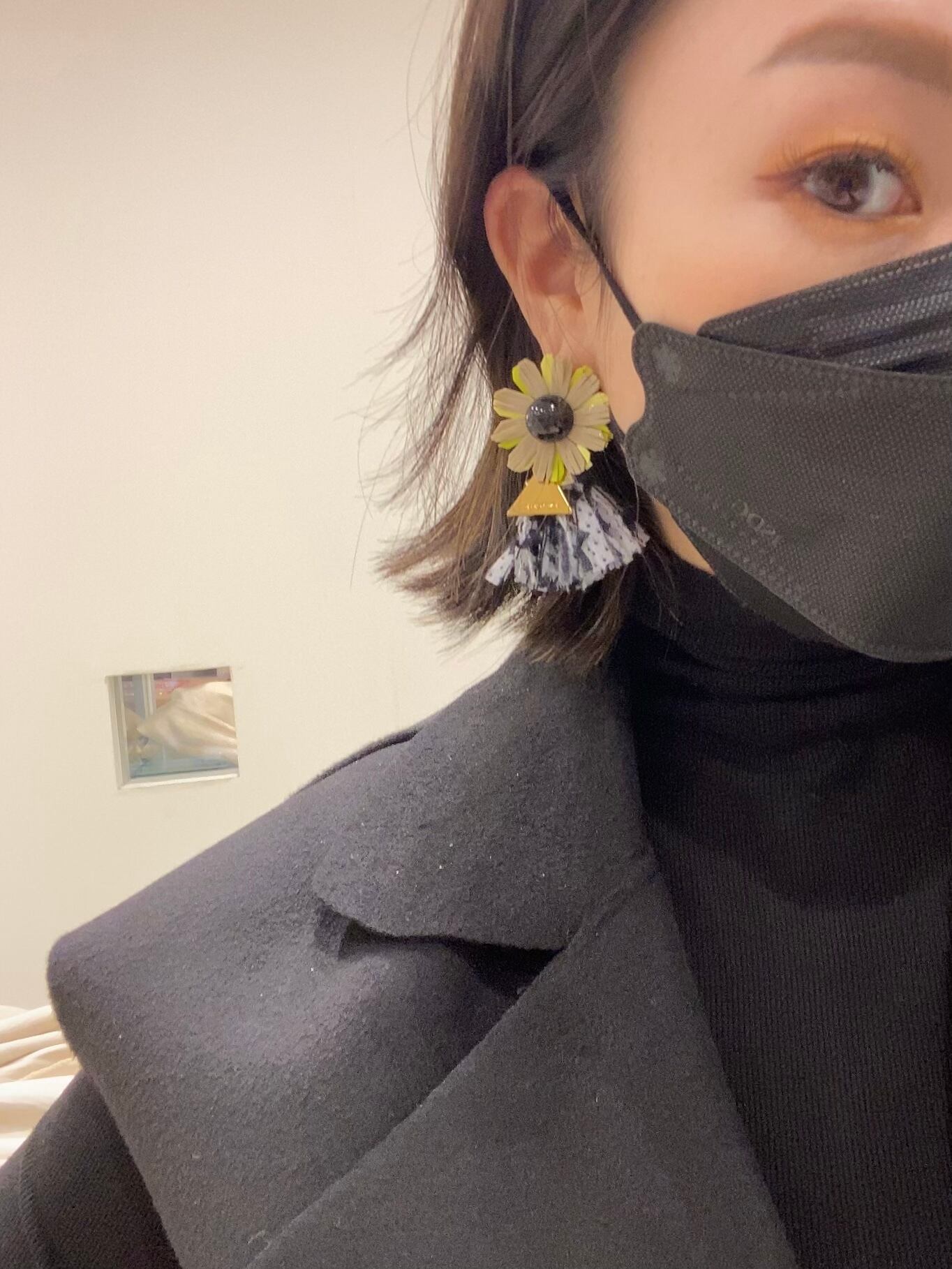 flower beige×yellow fringe