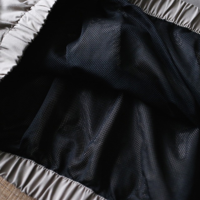 2-way sleeve zip docking design over silhouette pullover