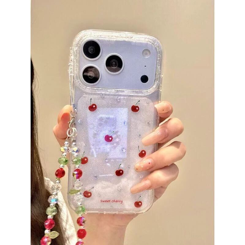 101、キラキラ輝くゴールドと、全面に散りばめられた星とチェリーの