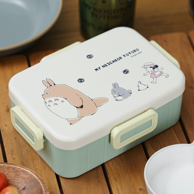 となりのトトロ　４点ロックランチボックス 650ml　行進（8648）