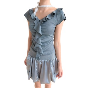 [TheNewYouthPark] Gray Lotus Leaf Lace Top