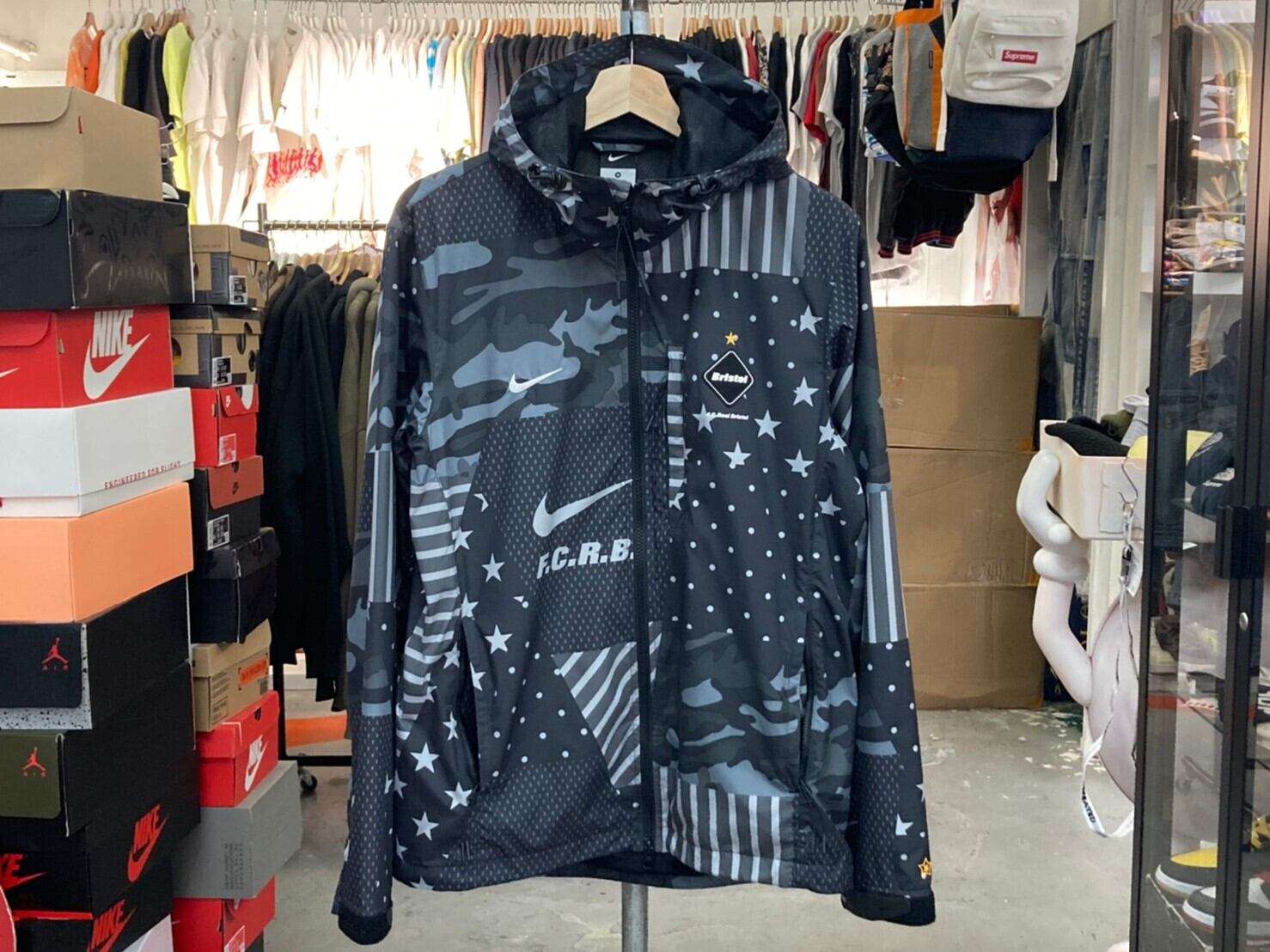 FCRB WOVEN PRACTICE JACKET BLACK MEDIUM 823120-010 KL1919 | BRAND  