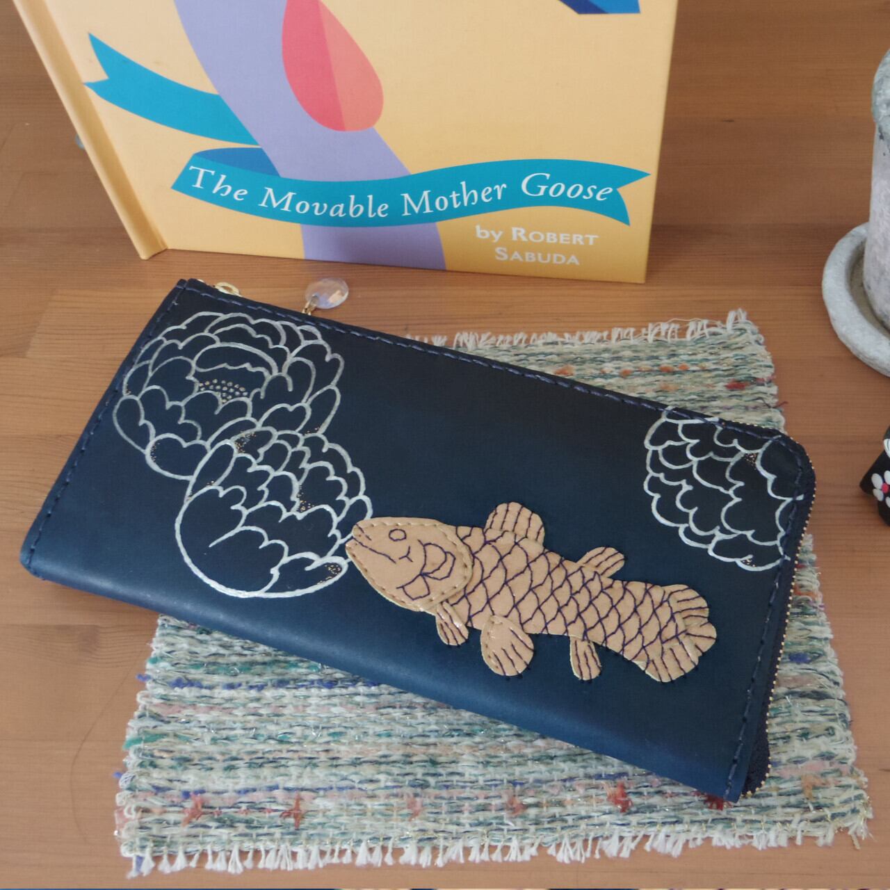 長財布 サカナと花「シーラカンスさん」 | polym