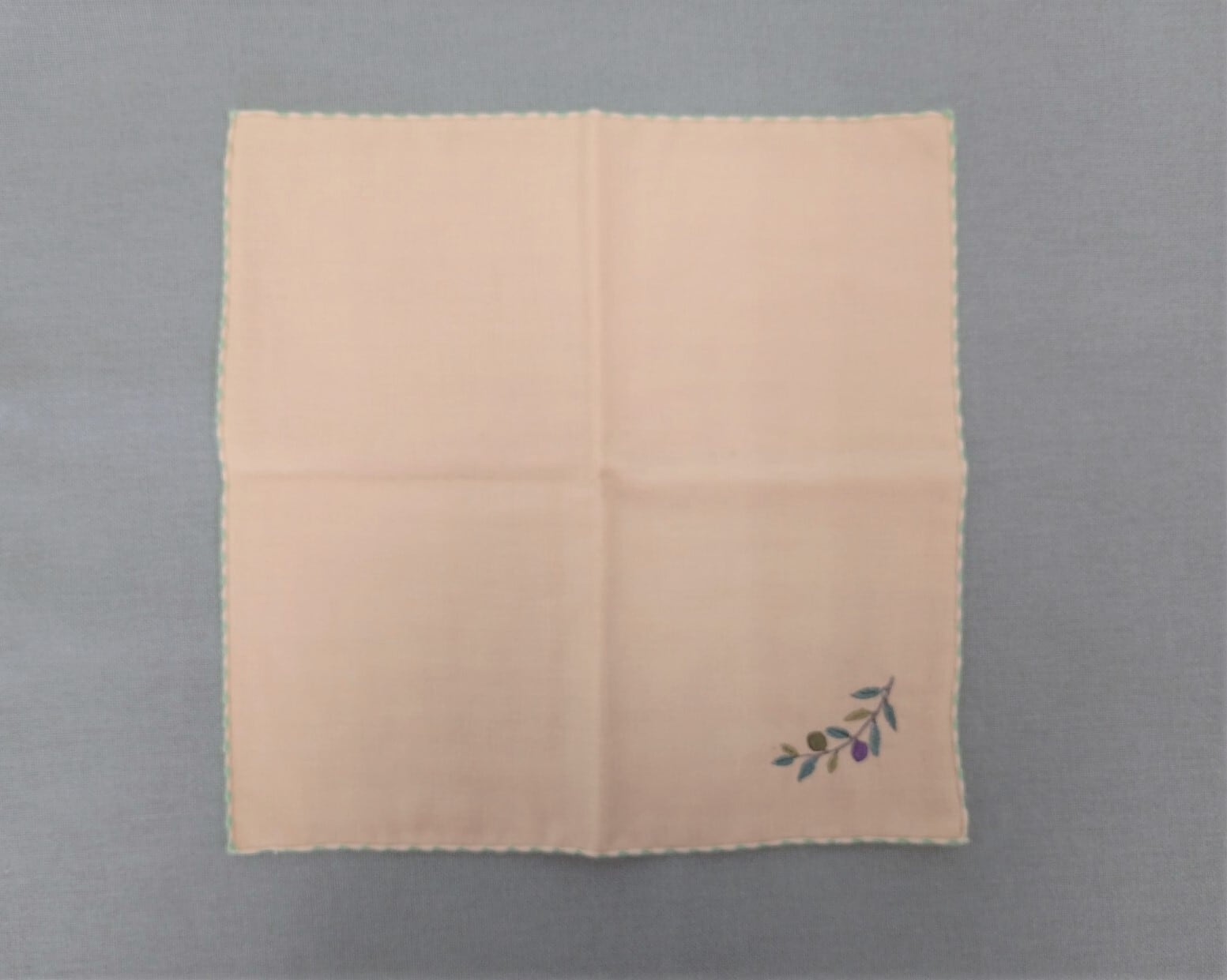 オリーブ染め ミニハンカチ | Nagashima Resort（ナガシマリゾート公式