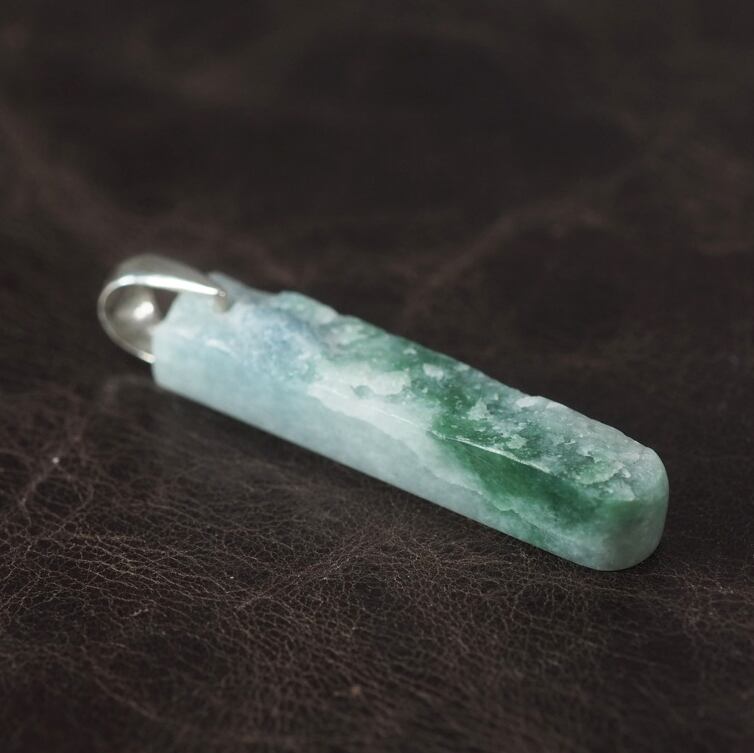 糸魚川翡翠 青&緑 ペンダントトップ 4.0g Itoigawa blue & green