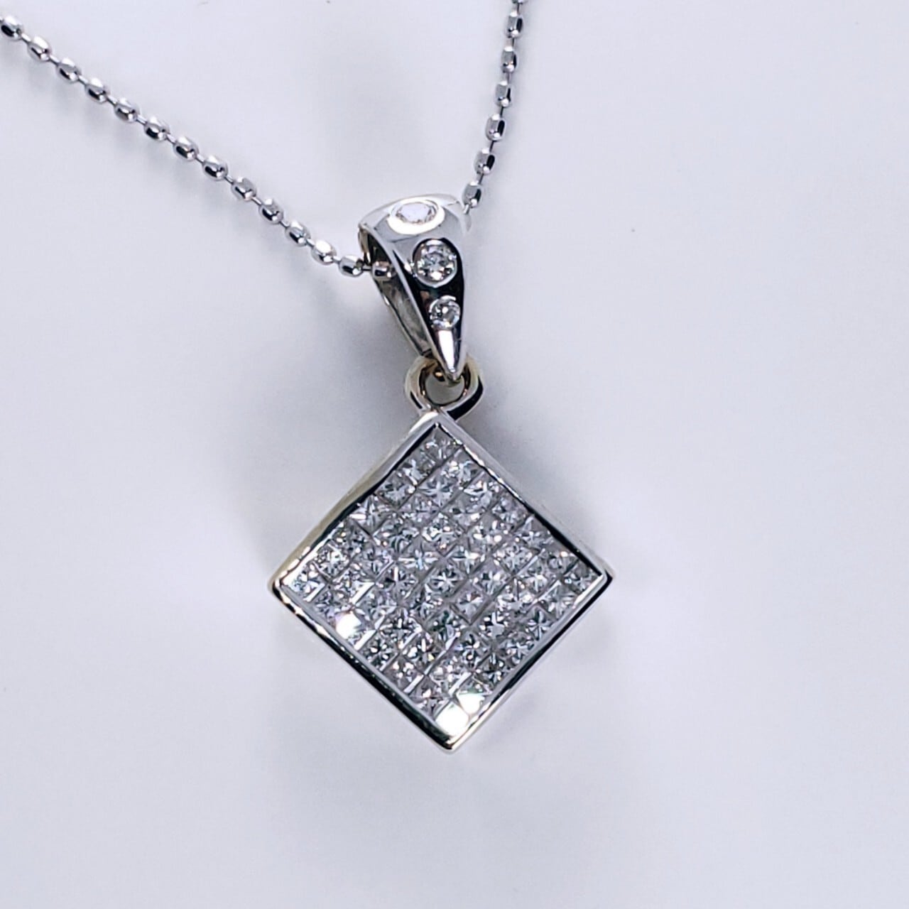 K18WG ダイヤ ハート ネックレス D0.25ct 青白
