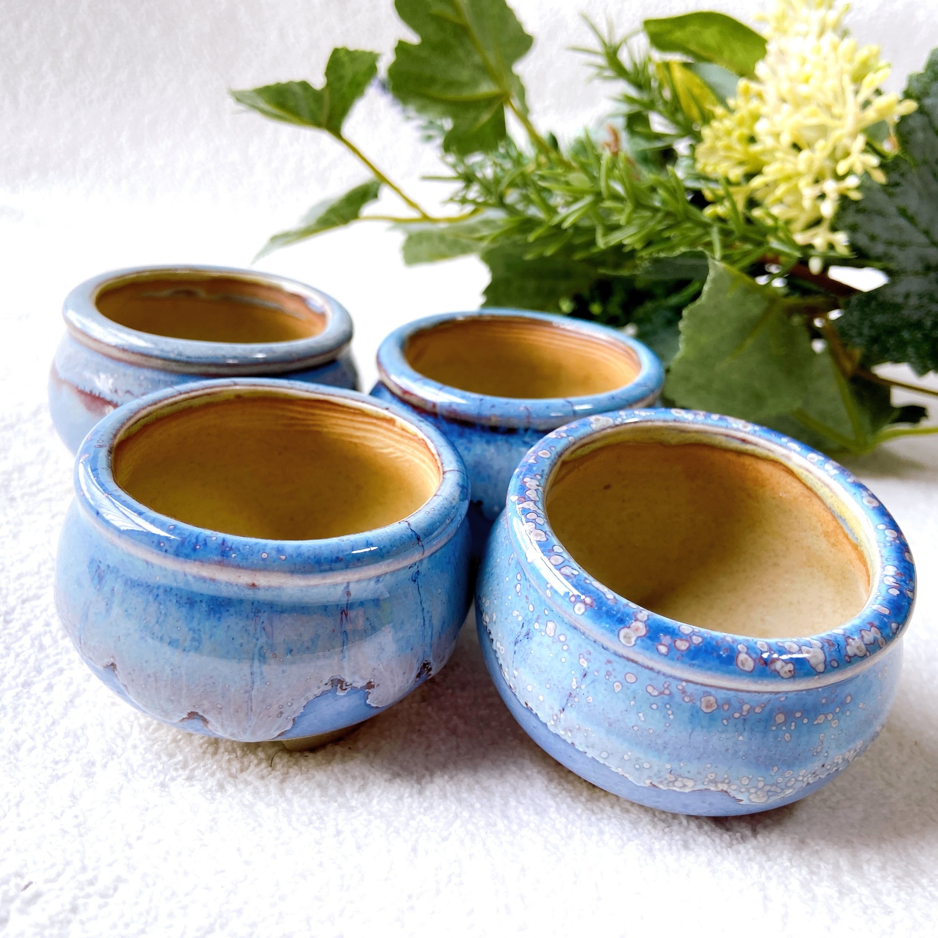 当店1大人気！ 空・海を彷彿させる優しい水色の陶器植木鉢4点セット