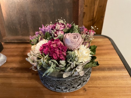 レースのブリキ花器アレンジ①(送料無料)