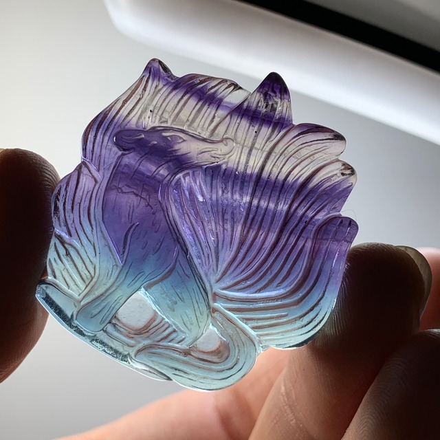 9.九尾狐☆狐フローライト ペンダントトップ