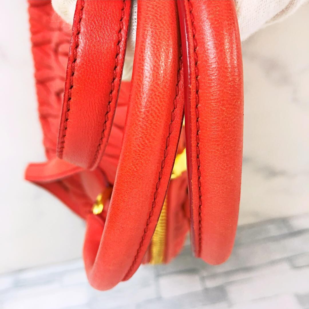 MIUMIU ミュウミュウ ラムレザー ギャザー オレンジ ハンドバッグ