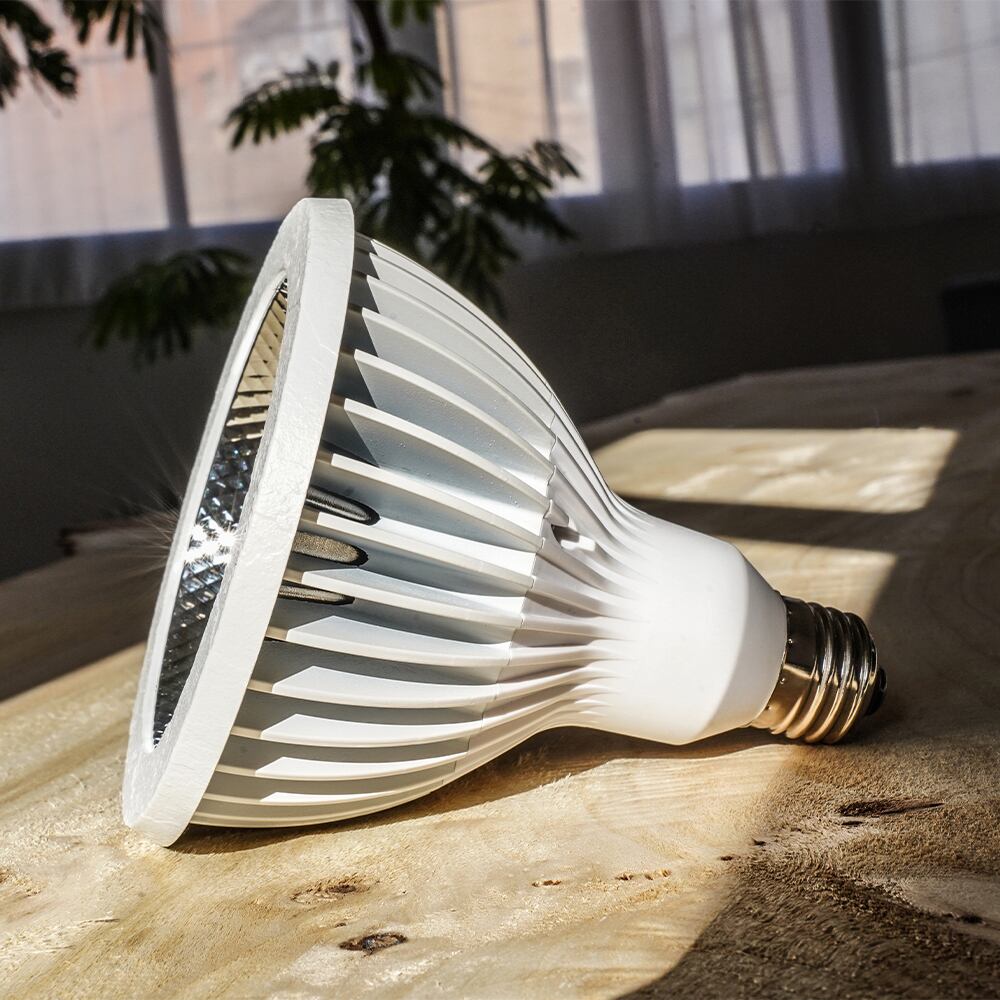 NEO TSUKUYOMI 植物育成用LED 20W E26 BARREL | vandaka plants