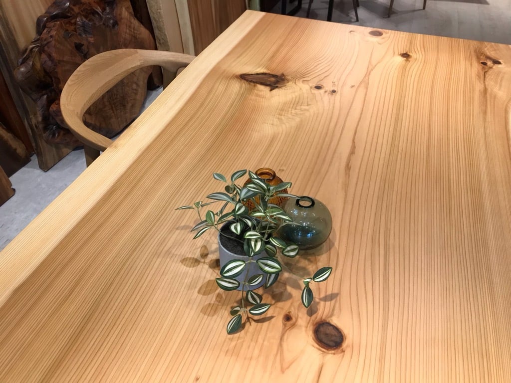 杉（スギ）_2040×870-980×70_横浜元町店_テーブル天板/一枚板 252530