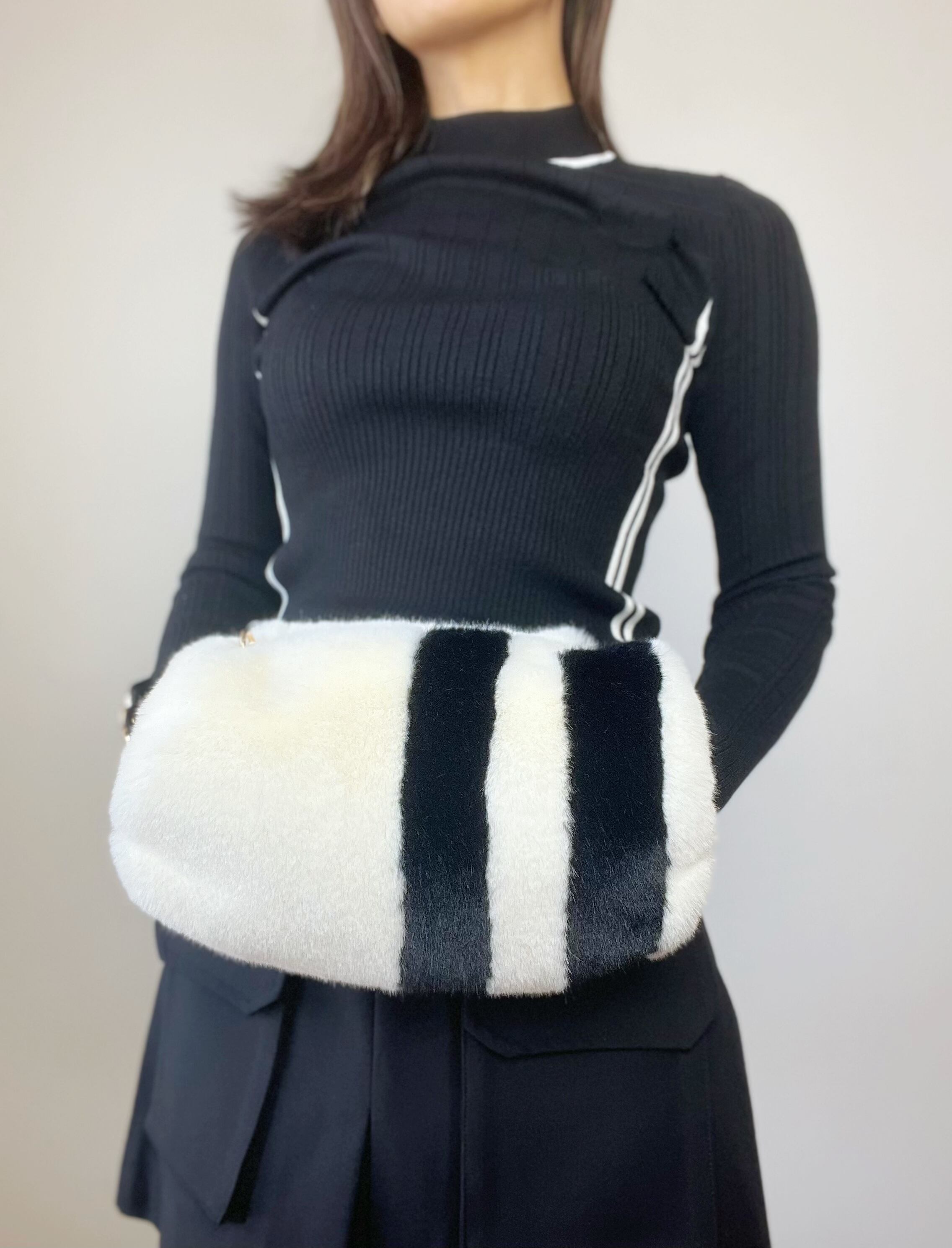 *即納*ファーハンドウォーマーヒップポーチ(3color)