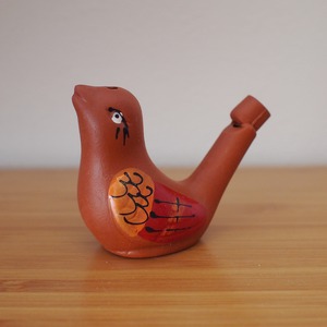 シチリア島の陶器の鳥の笛 (実際に鳴ります)