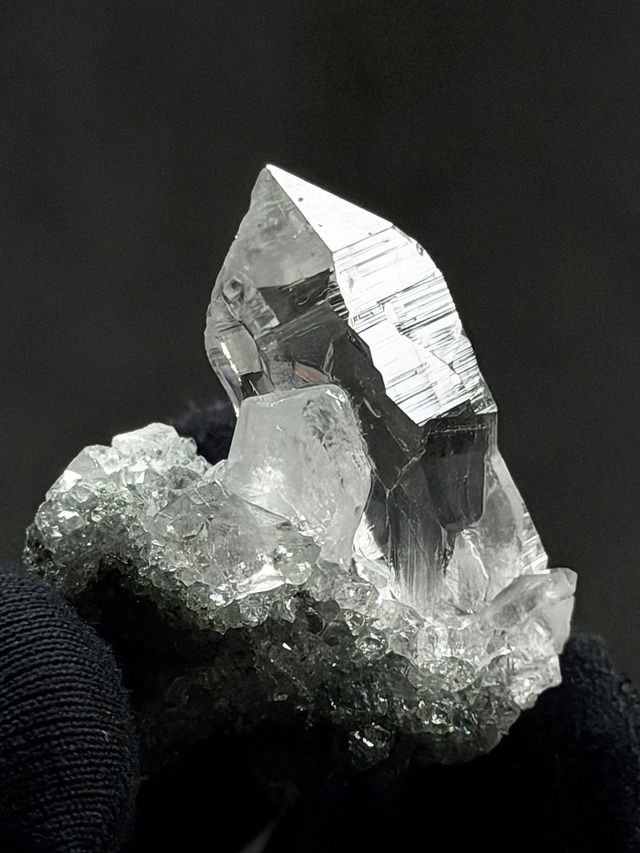 クォーツクラスター×クローライト【ML-0348】インド・マニハール産