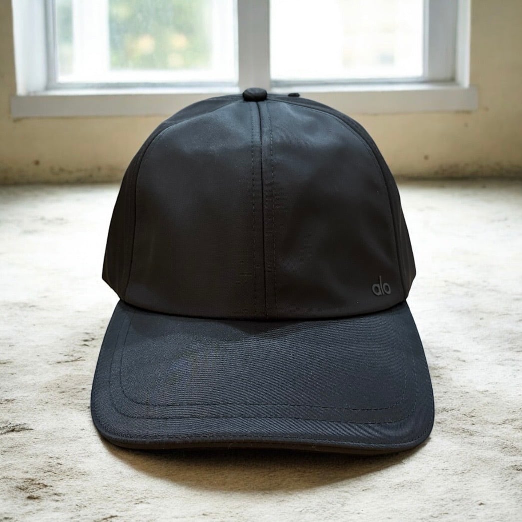 alo】【Satin Off‐ Duty Cap】サテン キャップ ハット ブラック ロゴ