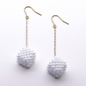 beads cube pierces [pearl white]