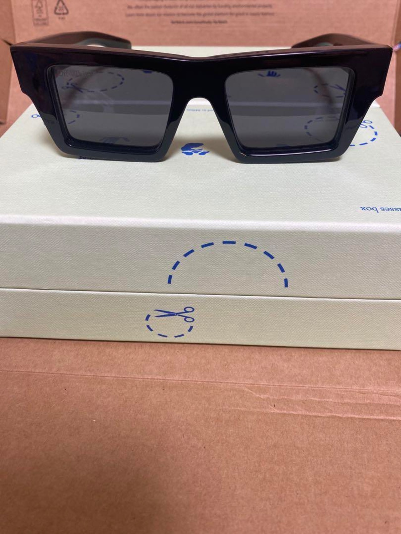 新品未使用 off-white オフホワイト スクエア サングラス | BASE百貨店 