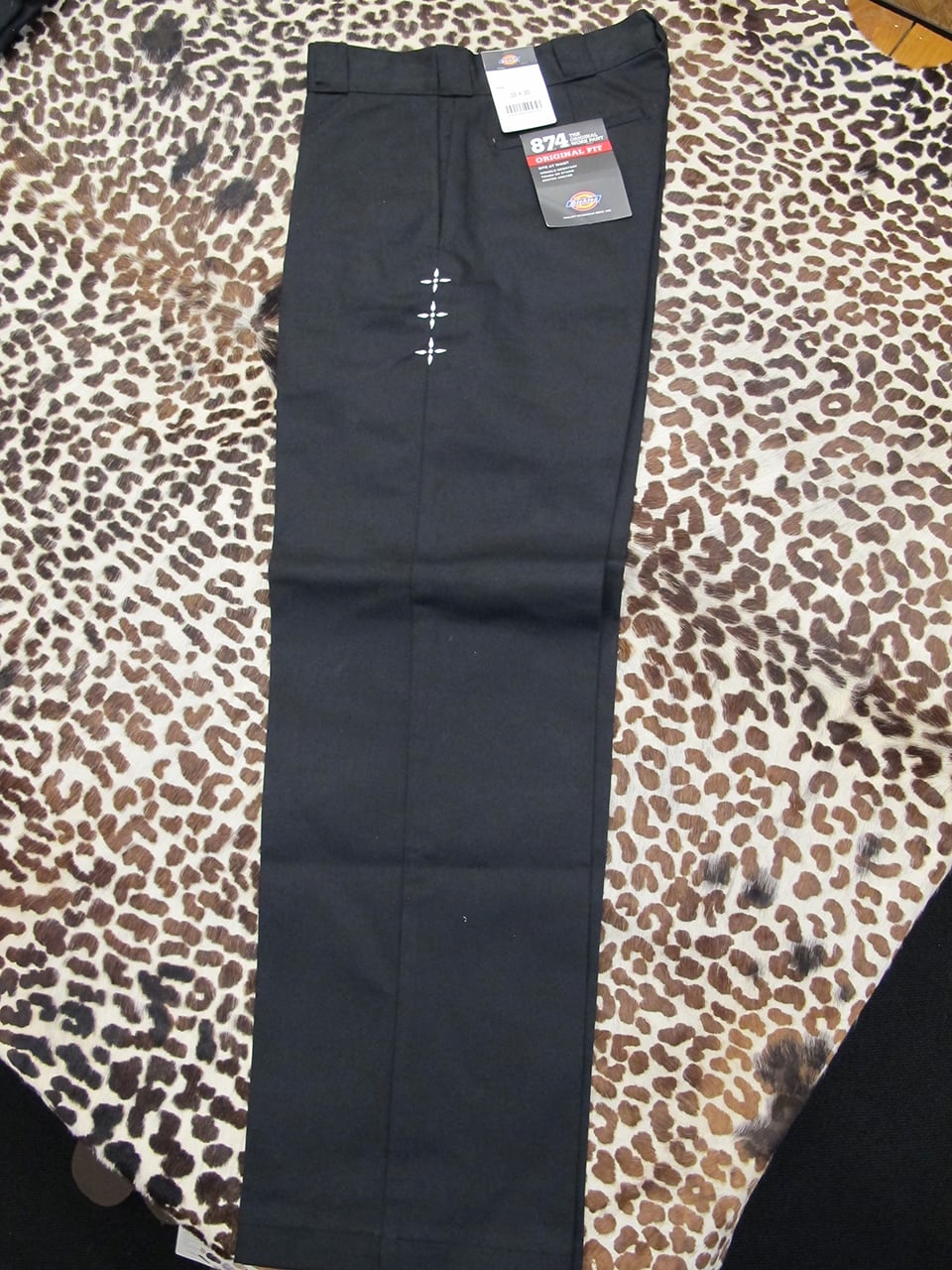DICKIES 874 刺繍入りオリジナルワークパンツ ブラック | junktrap