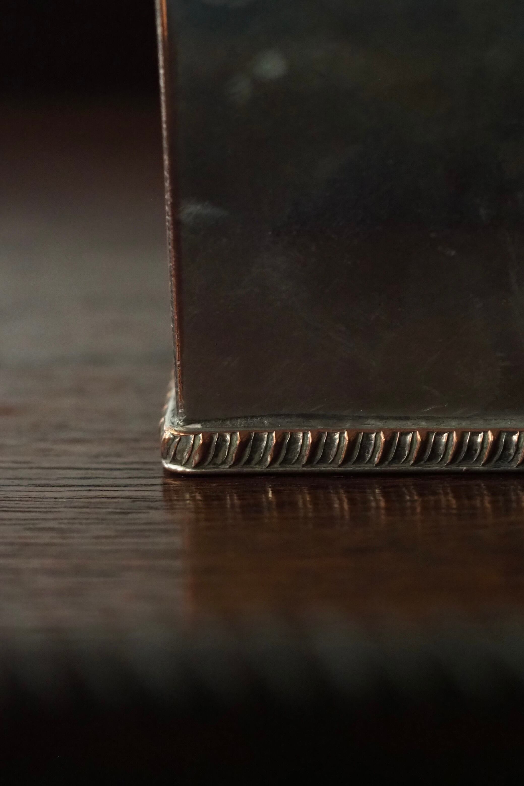 シルバープレートの茶筒-antique silver plated tea caddy