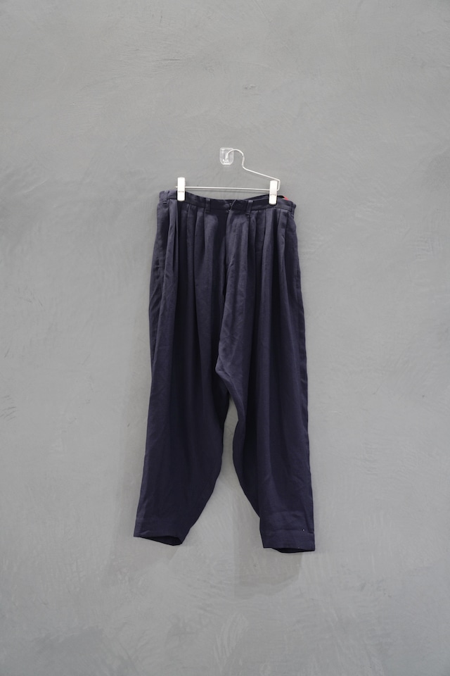 YANTOR linen tuck pants