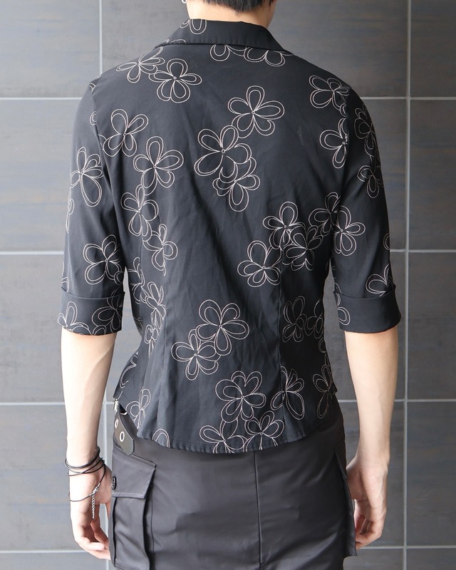 3/4 length flower design open collar shirt