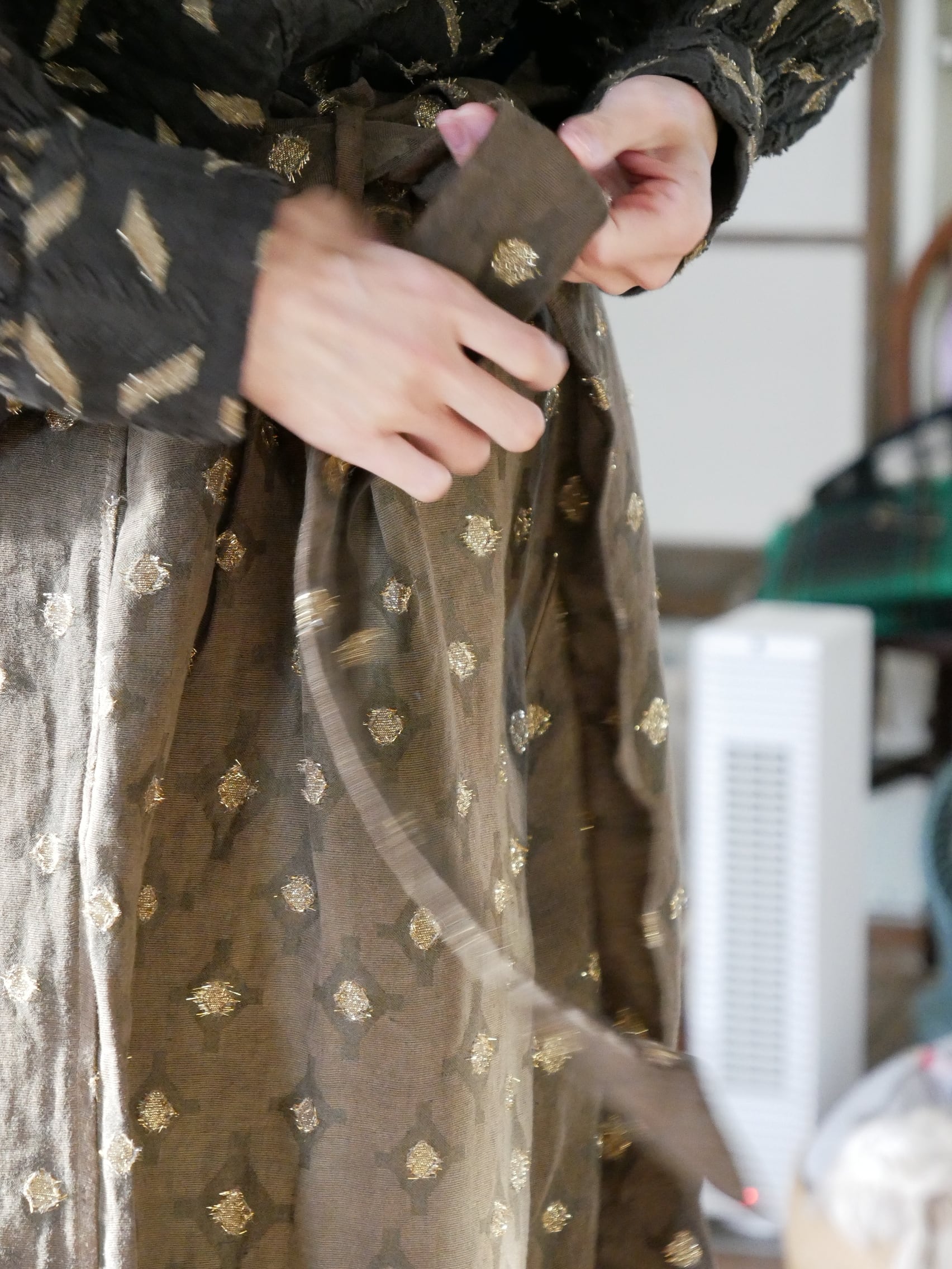 yurtao ユルタオ 金ラメブラウス 2025年最新】yurtaoの人気アイテム