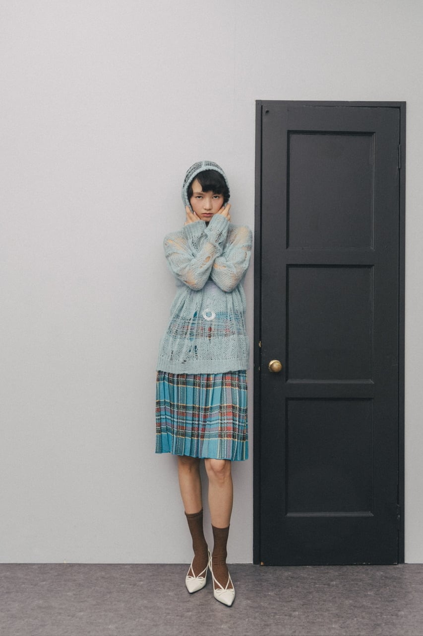 ダメージニットフーディー　BLUE