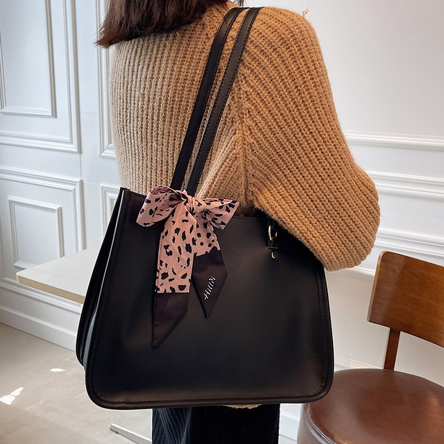 ショルダーバッグオータムウィンタースタンダード レトロ 秋物 冬物 トートバッグ Tiancai_Wing_Bag10360681877