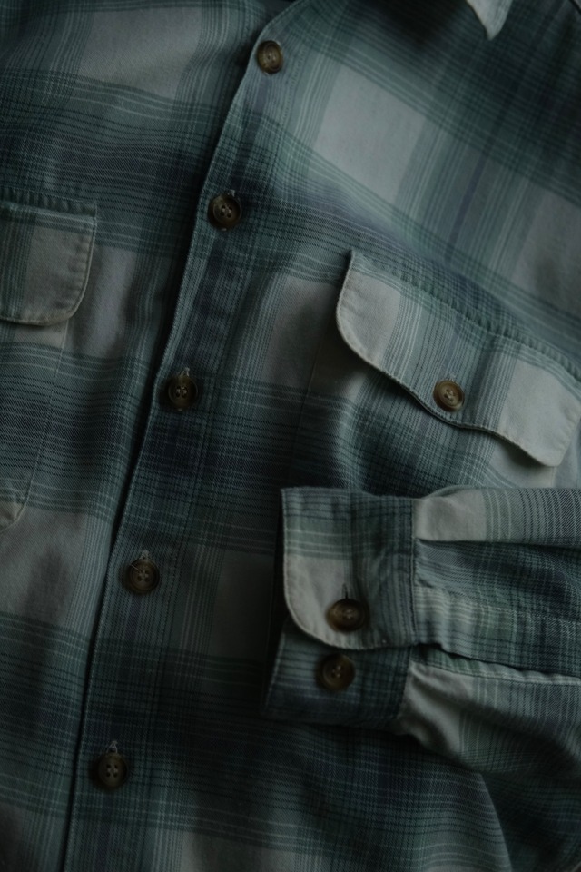 Utah／90's "GAP" cotton flannel check shirt