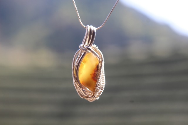 Amber silver925 wirewrapping pendant
