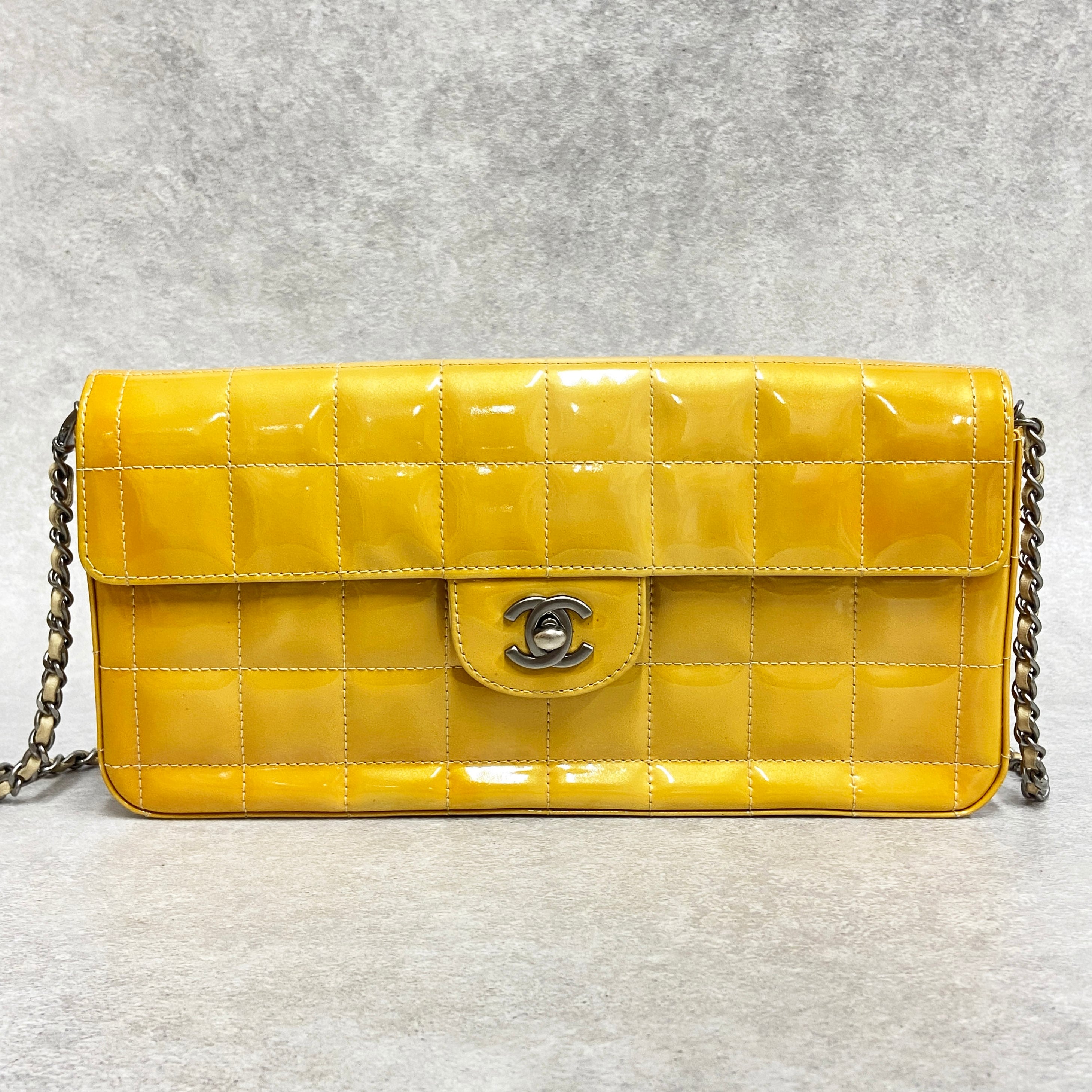 【未使用保管品】シャネル　CHANEL チョコバー　ショルダーバッグ