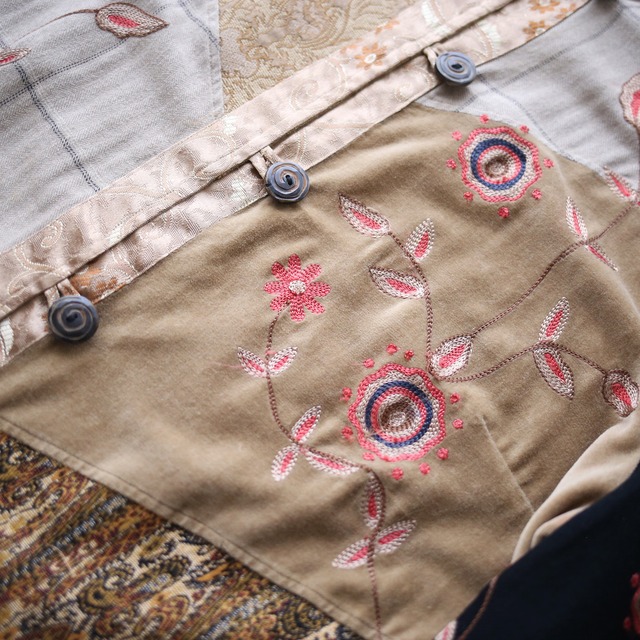 multi fabric switching and embroidery design band-collar shirt jacket