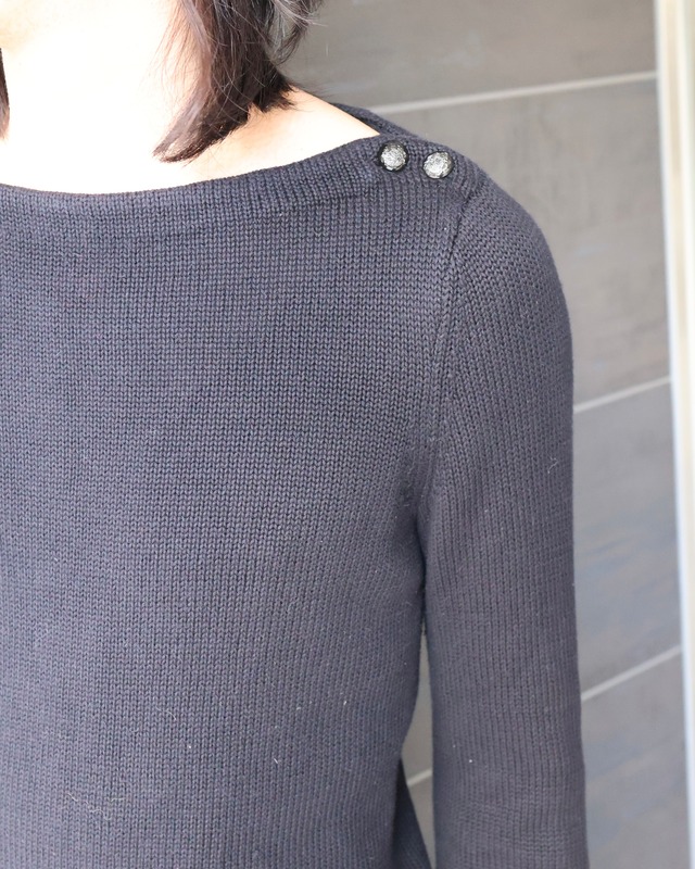 line design cotton knit