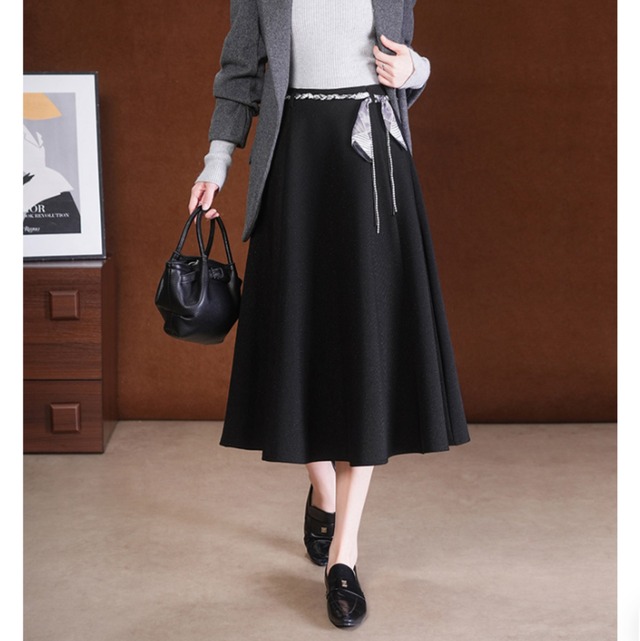 ゆったりとしたAライン ミディ丈スカート　G1189