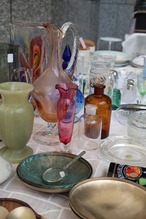 ピンクのチューリップのような花瓶