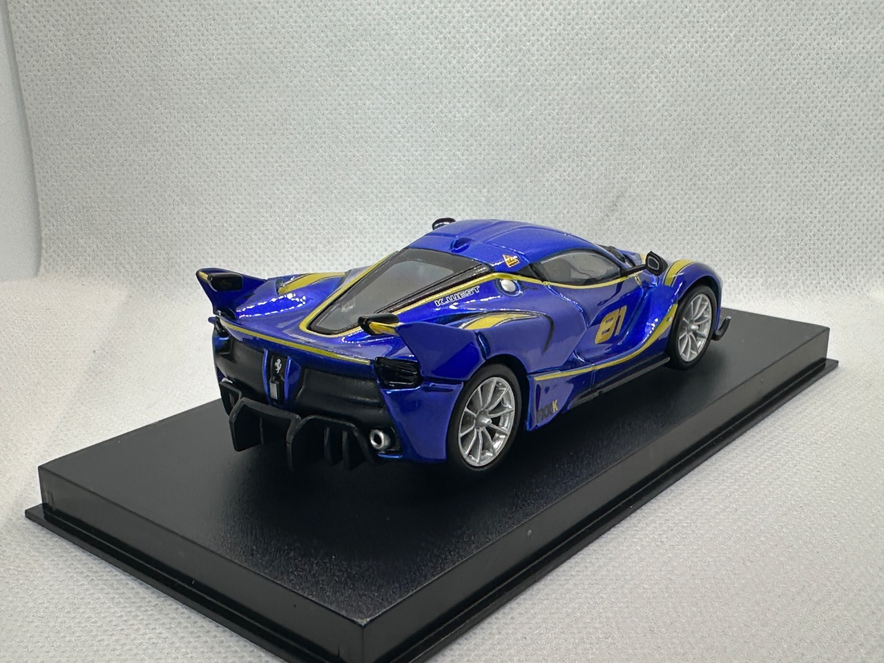 【burago】 1/43  FERRARI FXX K(青) 買取品
