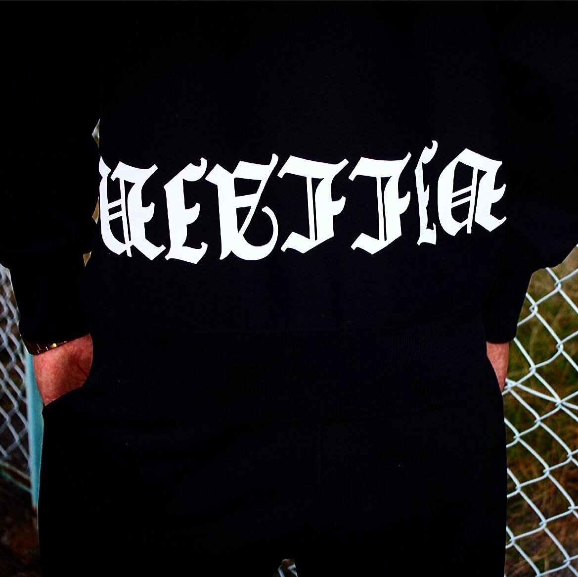 花文字パーカー 白字