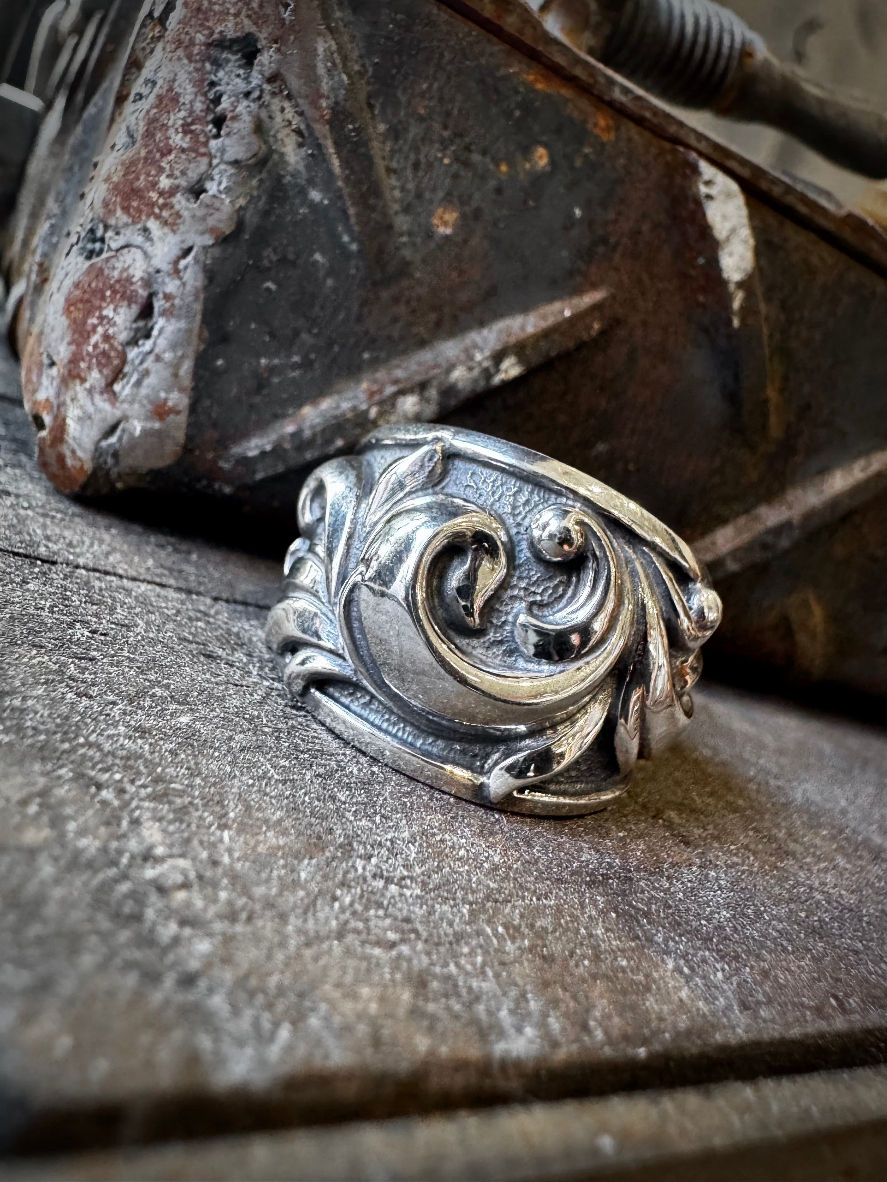 Ravish Rucy Ivy Wide Ring アイビーワイドリング | Gift Rover