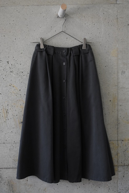 Black voluminous flared skirt