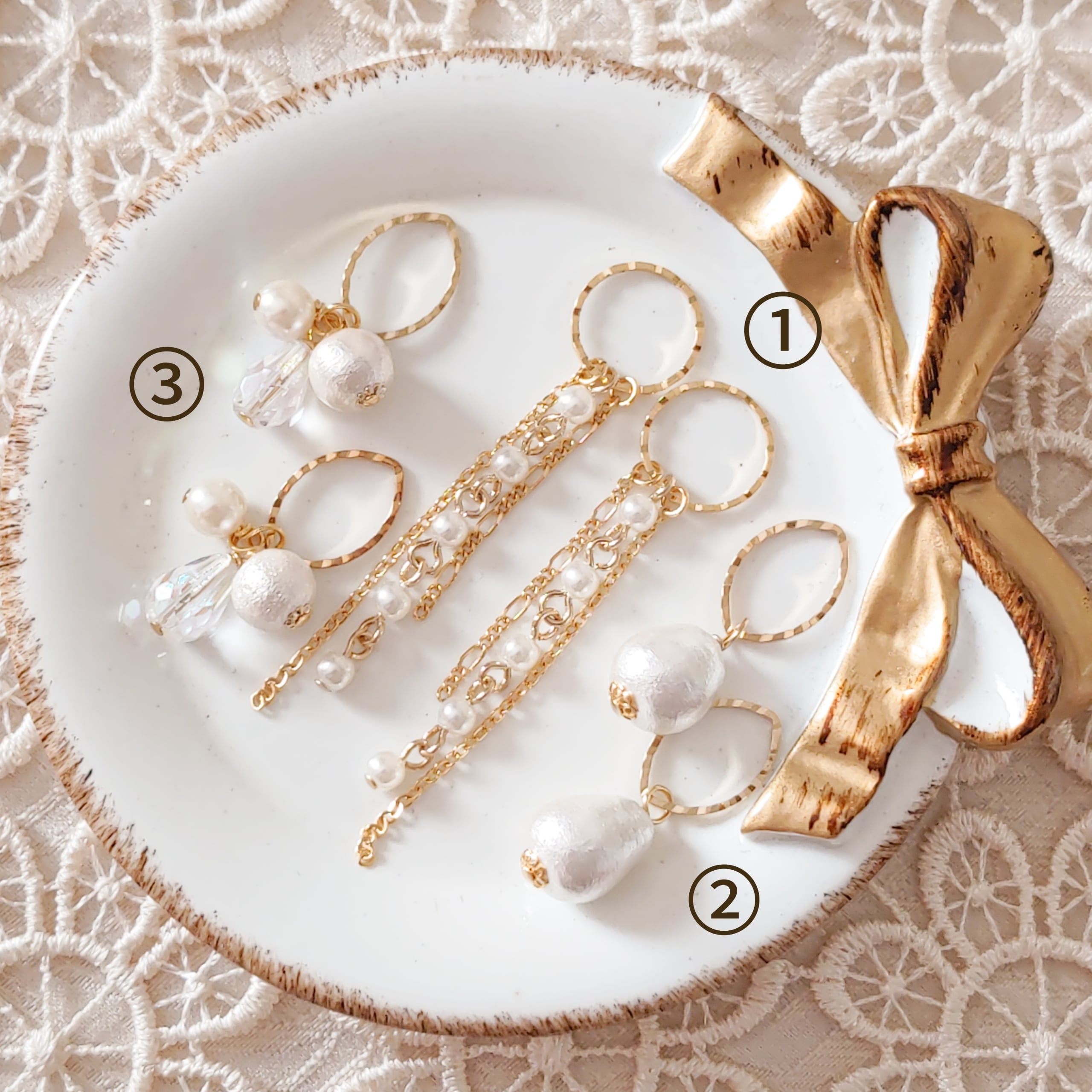 受注生産】すずらんのカメオ耳飾り | sepiange