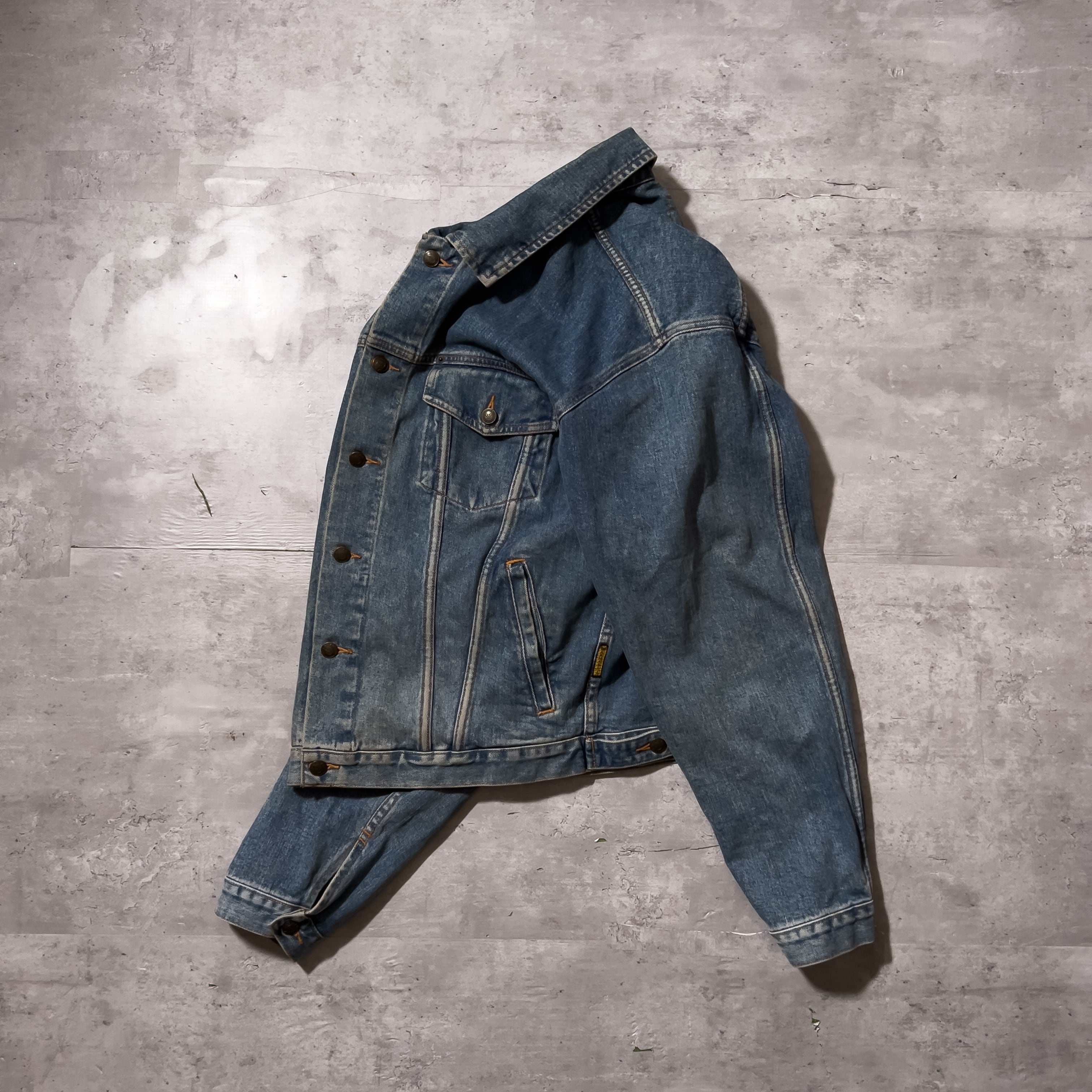 90s “ARMANI jeans” denim jacket made in Hong Kong 90年代 ...