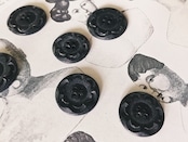 フランス 1900s 幾何学の黒花とgalalithe製ボタンセットb アンティーク