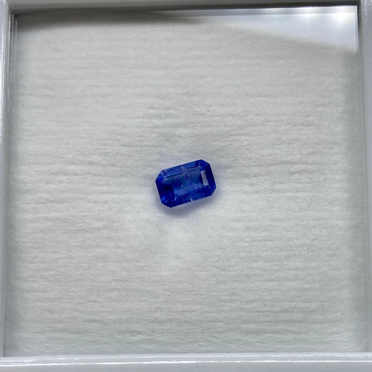 ソーダライト 0.448ct ブルー ※蛍光性あり簡易ソーティング付き No.171