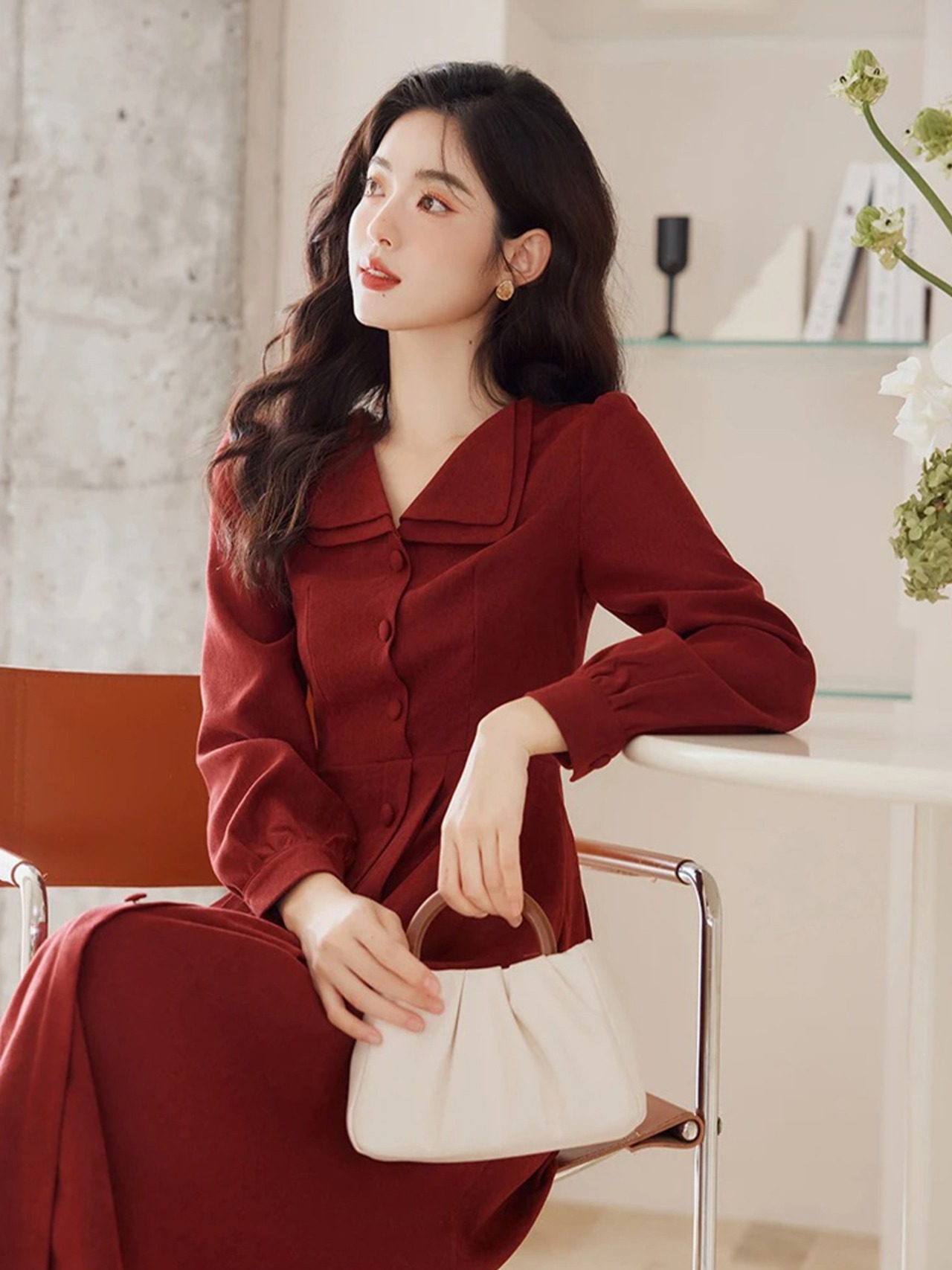 【0093】Red Vintage Front Button Long Sleeve Dress