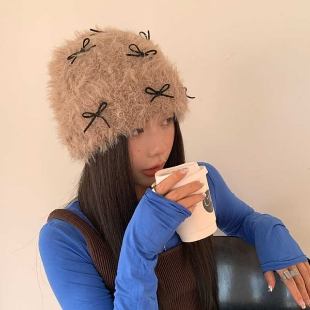 予約販売】ファー 帽子 ニット帽 レディース ベージュ リボン ふわふわ
