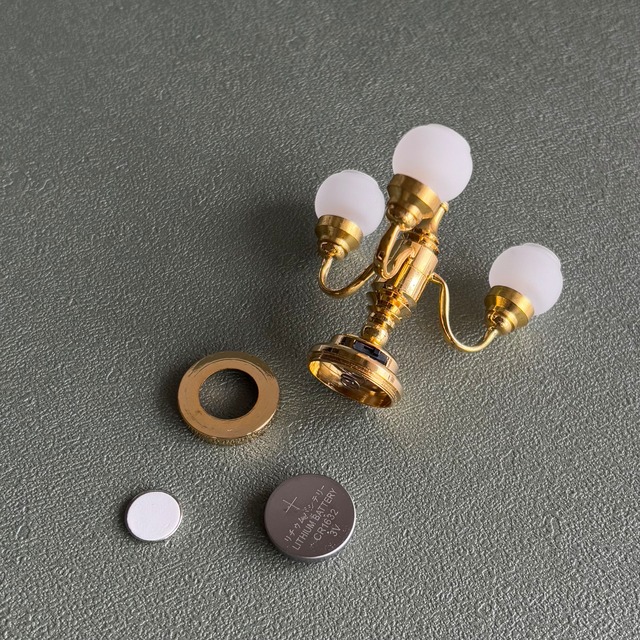 020-30278　ミニチュア家具　furniture accessories ＊1/12サイズ＊ ランプ シャンデリア風