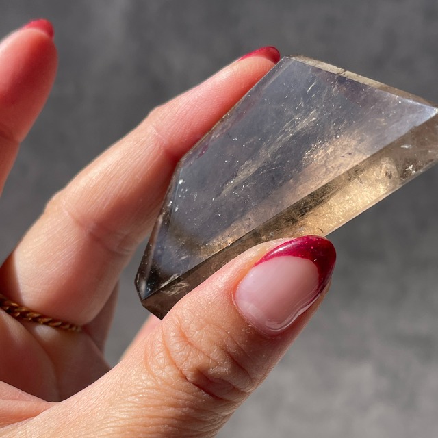 No.２【ブラジル・ミナスジェライス州アラスライ産（非加熱）スモーキーシトリン】フリーフォーム｜鉱物 天然石 パワーストーン