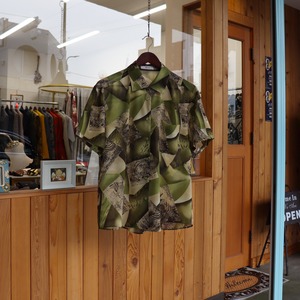 JAPAN vintage retro shirt